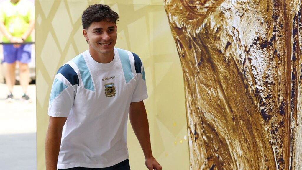 Julián Álvarez reporta con el Atlético de Madrid
