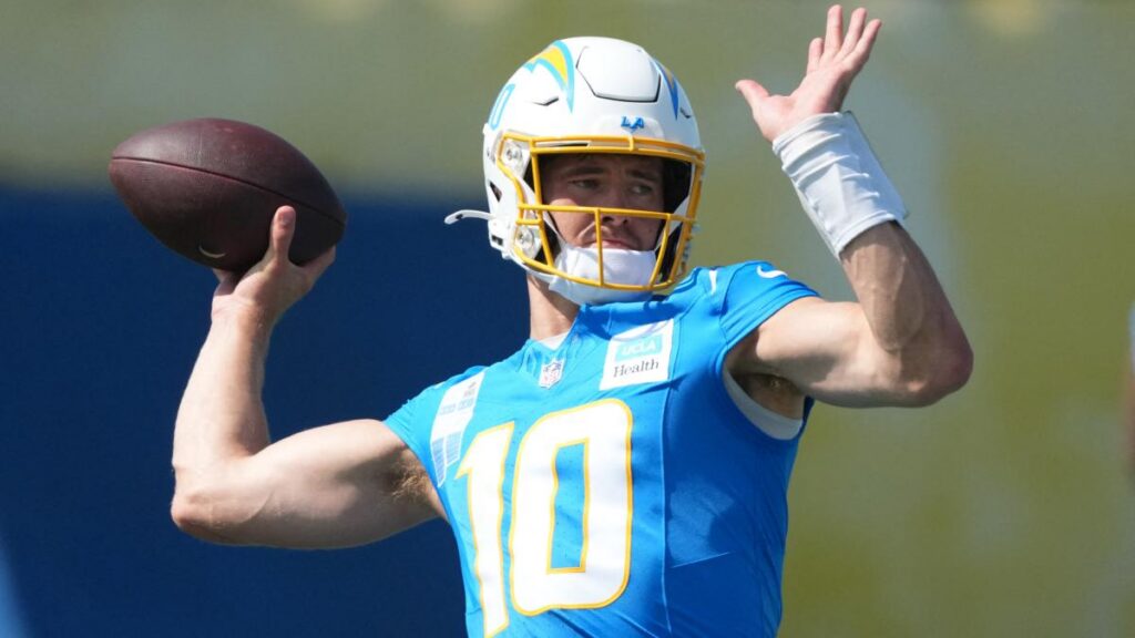 Justin Herbert en la pretemporada 2026 con los Chargers
