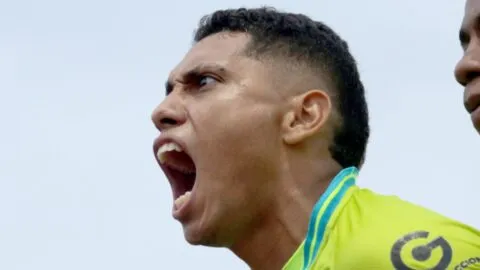 Deportivo Cali pierde a uno de sus refuerzos: Kalazán Suárez sufre dura lesión entrenando