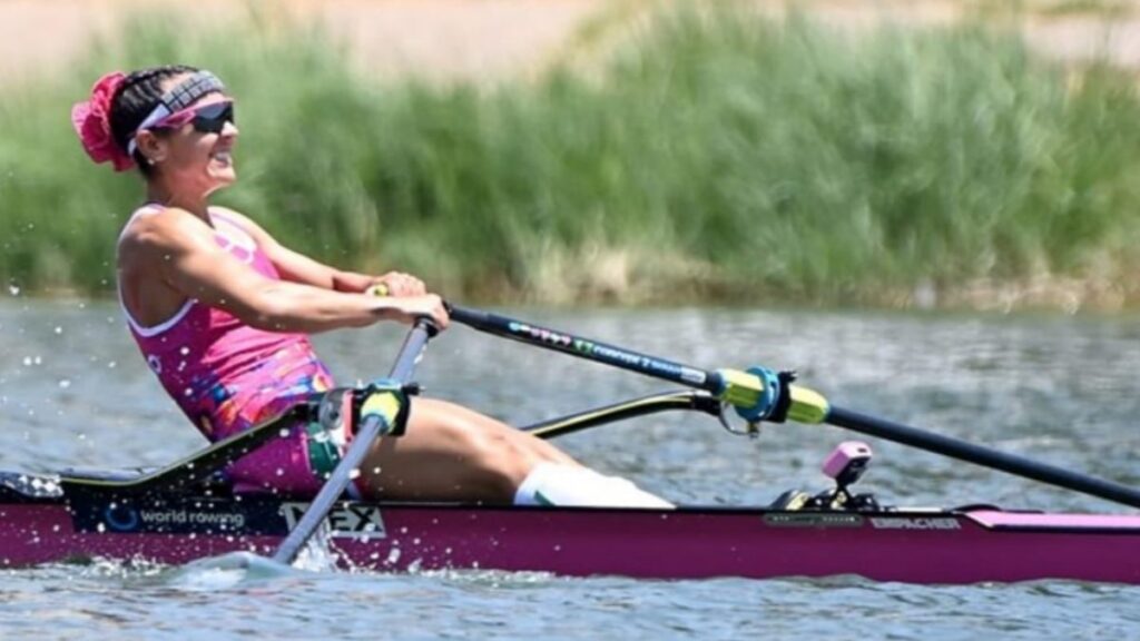 Kenia Lechuga clasificó a la semifinal del bote ligero individual en el Mundial de Ámsterdam tras ganar su heat.