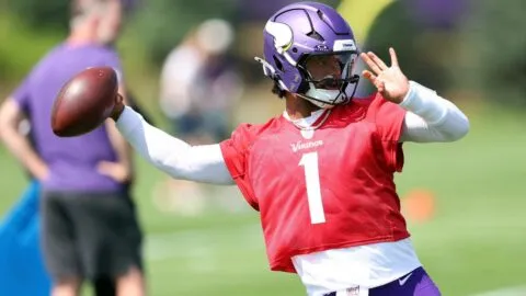 Kyler Murray gana a J.J. McCArthy la batalla para ser el QB titular de los Minnesota Vikings