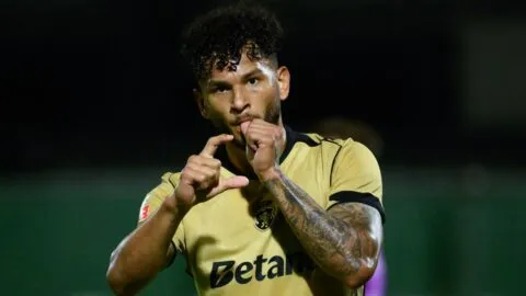 Sporting liquida al Rio Ave en 37 minutos y toma el liderato en la Liga de Portugal