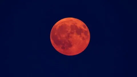 Luna de sangre 2026: ¿Por qué se pondrá de color rojo en agosto?