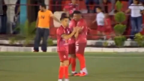 Malacateco evita la derrota ante Xelajú con gol de penal en el cierre