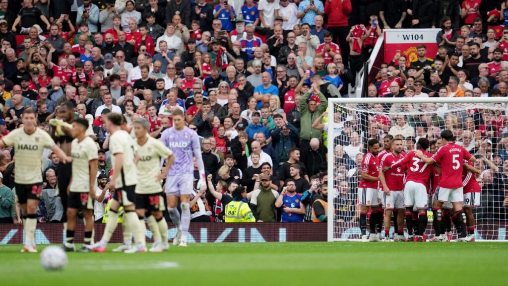 El Manchester United vino de atrás para meterle una manita al ascendido Ipswich.