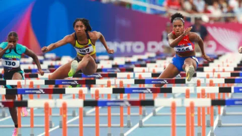 La más veloz en 100 metros vallas: María Murillo se viste de oro en Santo Domingo 2026