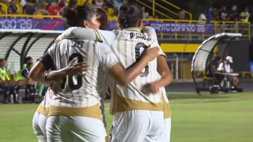 México vs El Salvador. | Captura Claro Sports