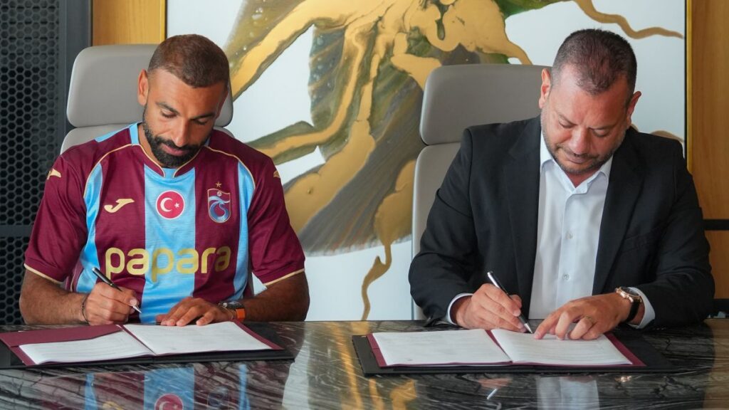 Salah firma con el Trabzonspor