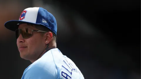El venezolano Moisés Ballesteros arranca su etapa con los Angelinos con un batazo