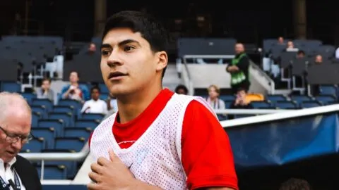 Obed Vargas suma minutos con el Atlético de Madrid en la derrota ante el Manchester United