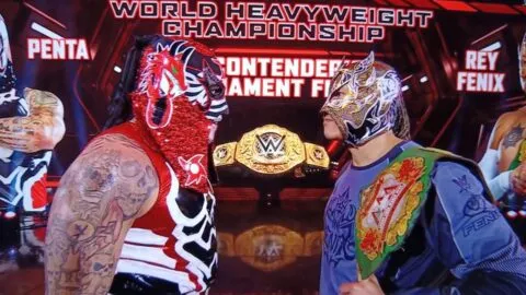 Penta y Rey Fénix triunfan, y los Lucha Brothers se enfrentarán en busca de retar a Roman Reigns en México