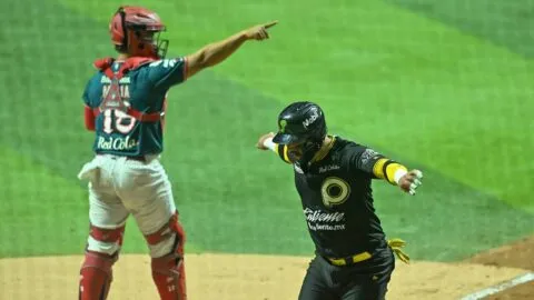 Pericos da el golpe en playoffs: blanquea a Diablos Rojos y termina con su reinado en la Liga Mexicana de Béisbol