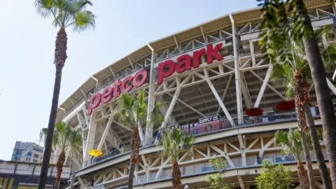 Oswaldo Pirela, coach de los Padres de San Diego, tenía permiso de trabajo vigente hasta 2029 y fue detenido por ICE