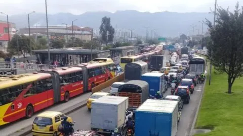 Pico y placa en Bogotá para este 6 de agosto de 2026: horarios, restricciones y vehículos exentos