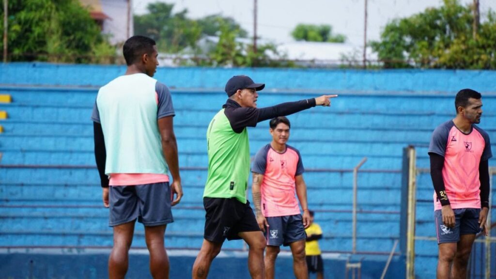 Suchitepéquez quedó último y sin entrenador | @csdsuchitepequez