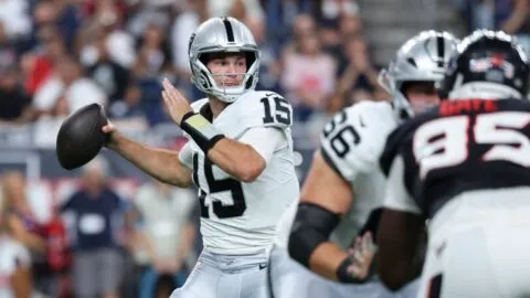 Fernando Mendoza sufre pick six, pero Raiders logra dramática remontada ante Houston