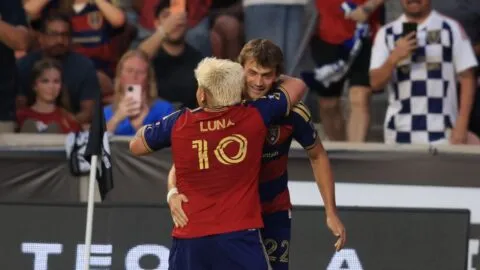 Real Salt Lake golea al Atlante en un partido marcado por polémica y broncas