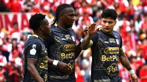 Santa Fe salva la tarde y se enfoca en River: claves del triunfo ante Boyacá Chicó