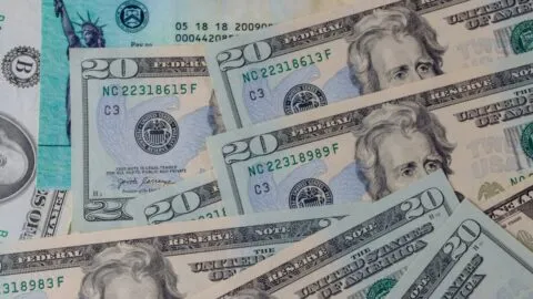 Salario mínimo en California: ¿De cuánto es el aumento, a quiénes aplica y cuándo entra en vigor?