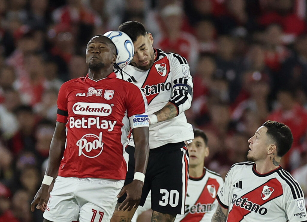 Hugo Rodallega y Nicolás Otamendi. - Luisa González, Reuters.
