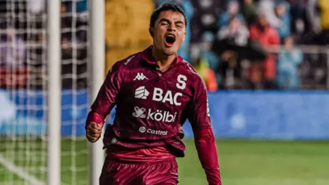 Saprissa supera a Escorpiones y llega al clásico como líder del torneo