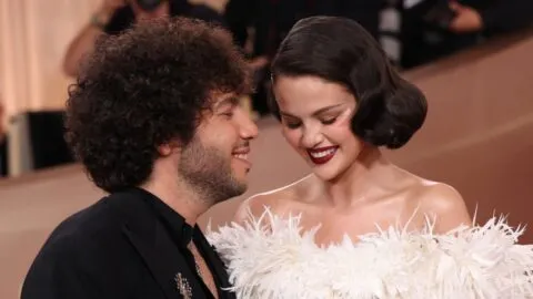 Selena Gómez estrena su segundo perfume inspirado en sus "nuevos comienzos" con Benny Blanco