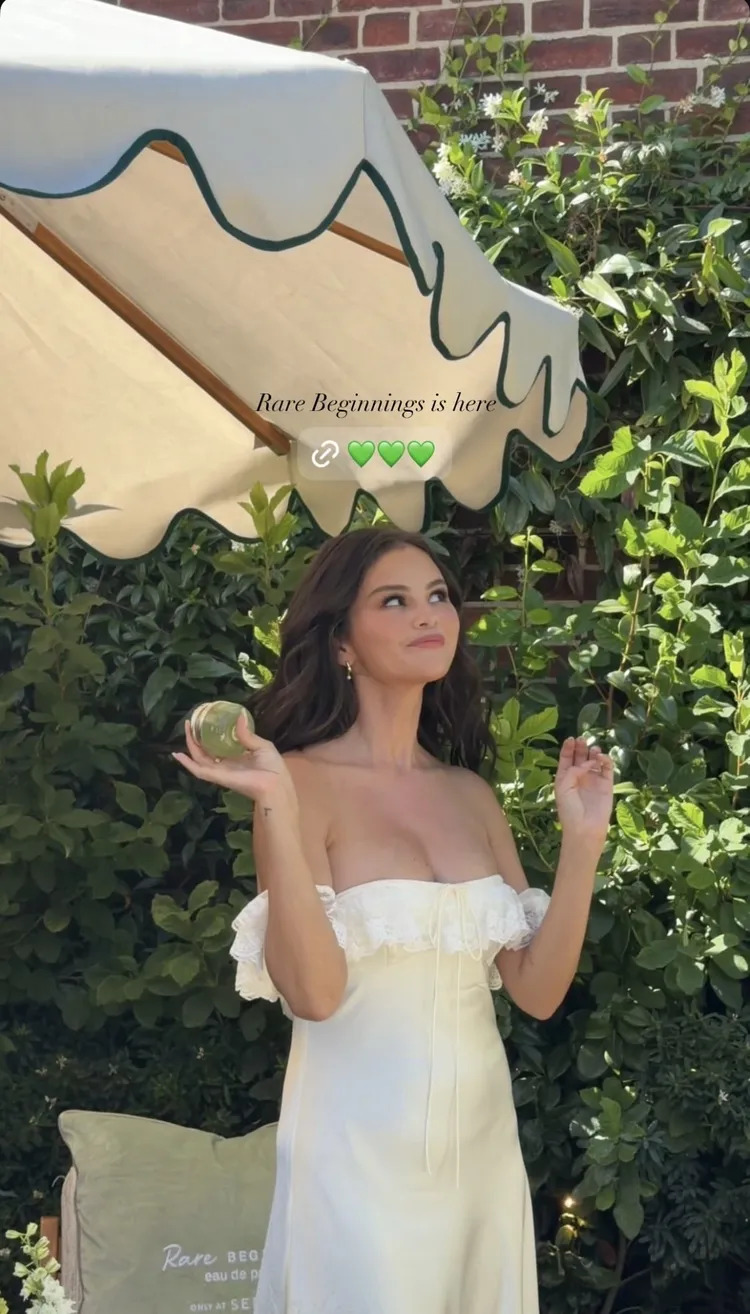 Se trata del segundo perfume que Selena Gómez lanza al mercado bajo su marca 'Rare Beauty'.