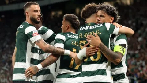 Sporting vence al Alverca con golazo de Maxi Araújo y mantiene el invicto en Portugal