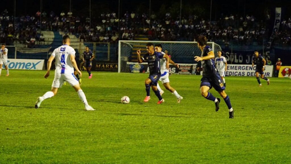 Suchitepéquez y Cobán disputaron un entretenido partido | @csdsuchitepequez