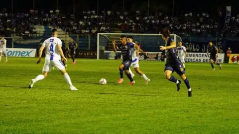Suchitepéquez rompe la mala racha de la manera más increíble ante Cobán Imperial