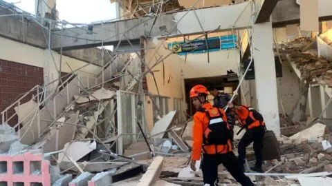 Indonesia es azotado por terremoto de magnitud 7.7; España por temblor de 5.0, hoy 14 de agosto