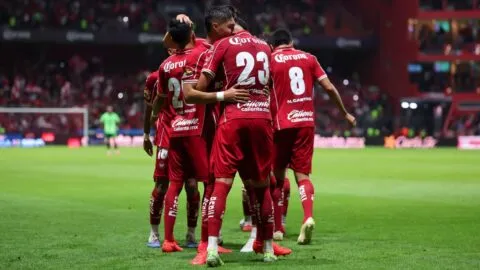 Toluca acecha el liderato del América y hunde a los Bravos en el fondo de la tabla