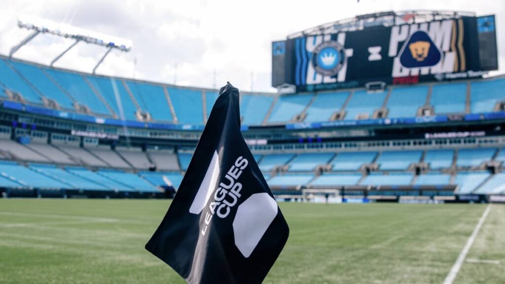 Tormenta eléctrica retrasa el Charlotte FC vs Pumas.