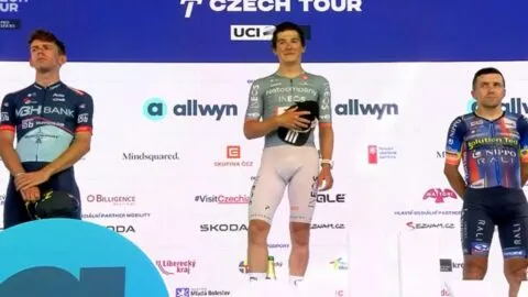 Andrew August conquista el Tour de Chequia 2026; Fancellu gana en Pustevny