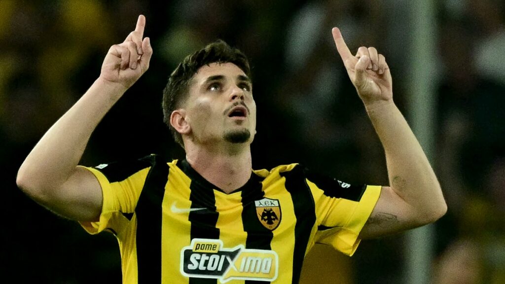 AEK Atenas sumó sus primeros tres puntos en la Champions | ANGELOS TZORTZINIS / AFP