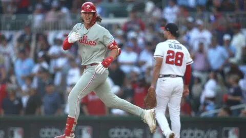 Dodgers todavía no tiene rival: Phillies sobrevive en extra innings y obliga al Juego 3 ante Atlanta