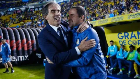 Guillermo Almada, con mejor inicio que André Jardine en el América