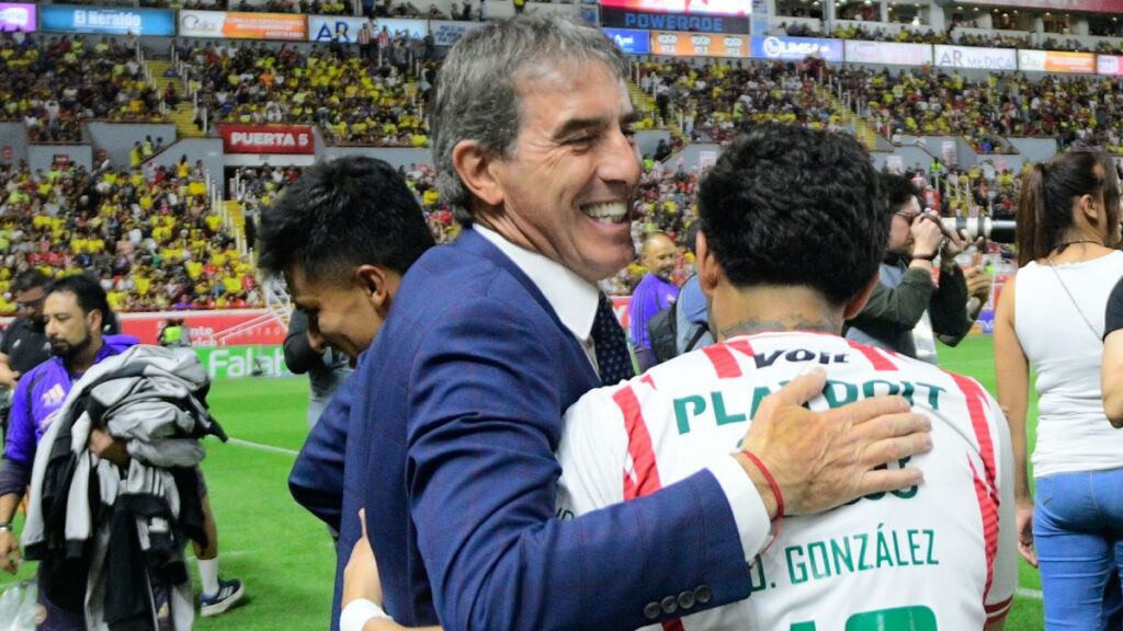 Almada explica la situación de Ramos Mingo y Bueno