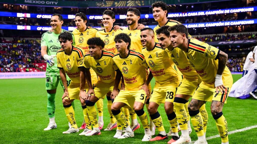 El América, equipo de Guillermo Almada, presenta graves errores defensivos que se mostraron en el Clásico Joven