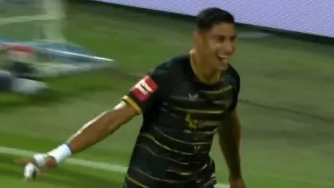 ¿Quién es Armando León, el goleador mexicano de Europa?