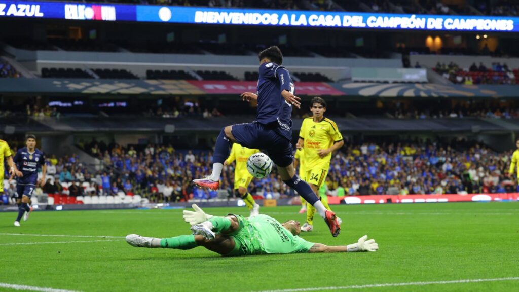América vs Cruz Azul en vivo el partido del Clásico Joven de la Liga MX