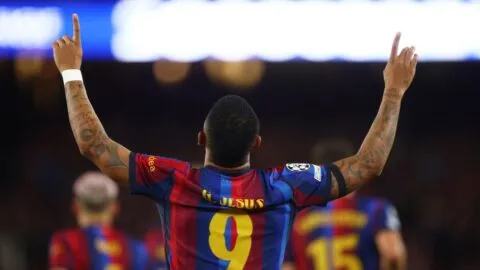 Barcelona aplasta al Feyenoord en el estreno goleador de Gabriel Jesus