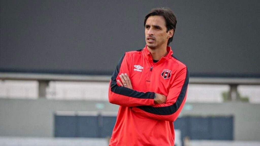 Bryan Ruiz, una opción en Alajuelense | @ldacr