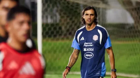 La conversación entre Bryan Ruiz y Osael Maroto que abre una incógnita en Costa Rica