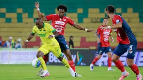 'Juanfer' Quintero anota tras su regreso, pero Medellín no pudo con un Bucaramanga mermado: las claves del empate en el Américo Montanini