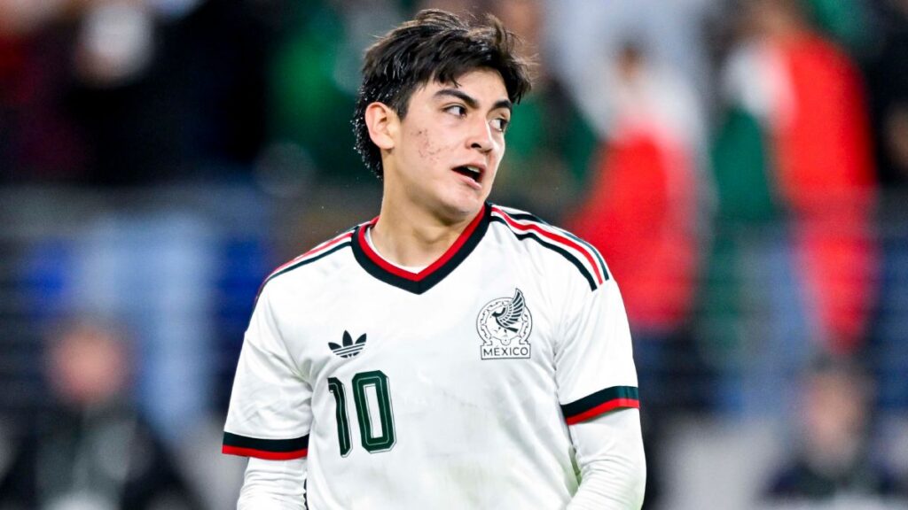 Giilbero Mora el mejor ante Colombia
