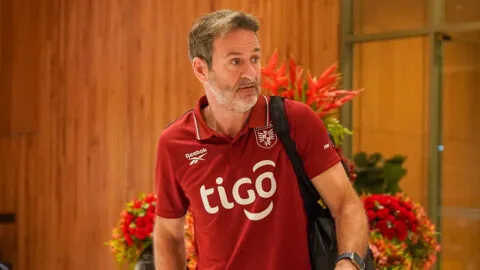 Panamá pierde tres jugadores para su gira de amistosos por Asia
