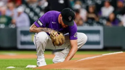 Rockies alcanzan su cuarta temporada consecutiva con 100 derrotas en Grandes Ligas
