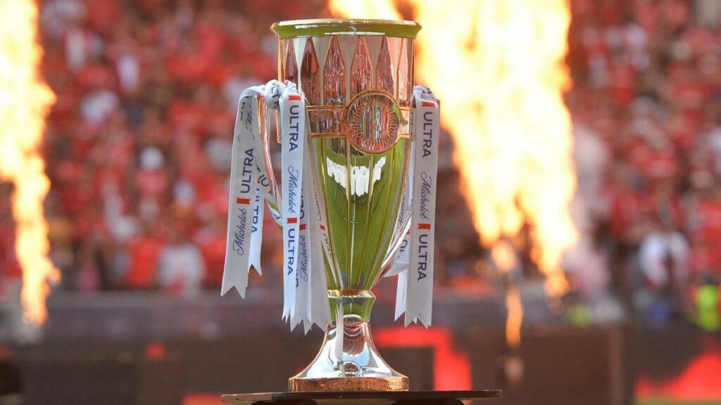 El trofeo de la Concacaf Champions Cup