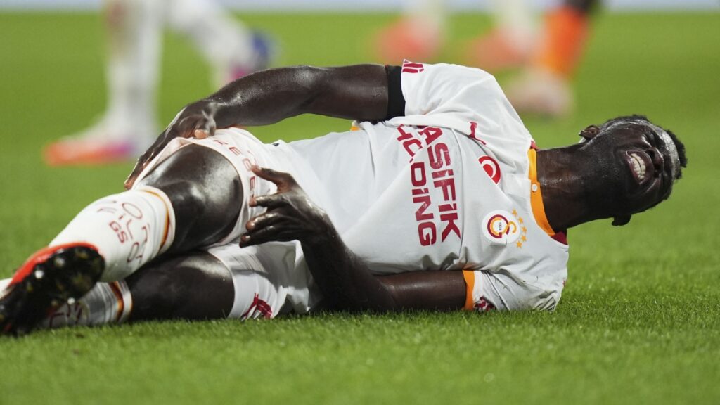 Dávinson Sánchez en el Galatasaray